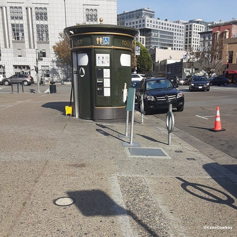 SF Pay Toilet
