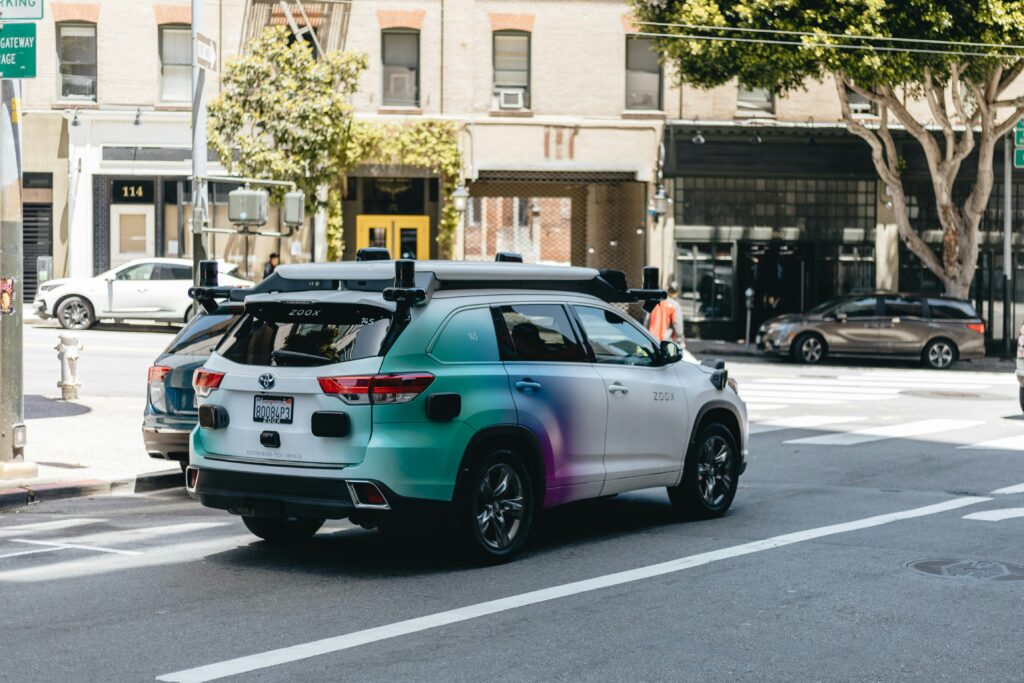 driverlesscar timo wielink KLAnz8wGO1E unsplash