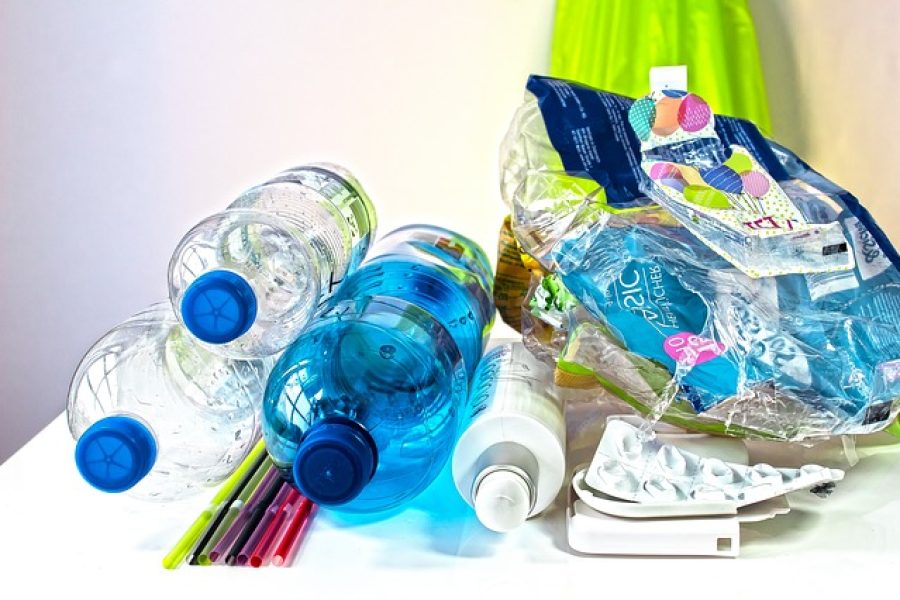 plastic-waste-3962409_640